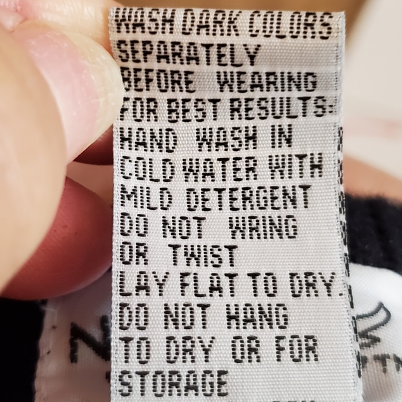 Napa Valley Sweater Vest - Picture 4 of 5